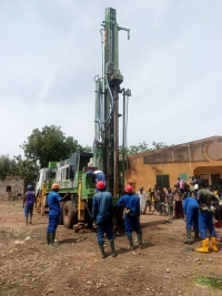 construction des forages à Diapaga